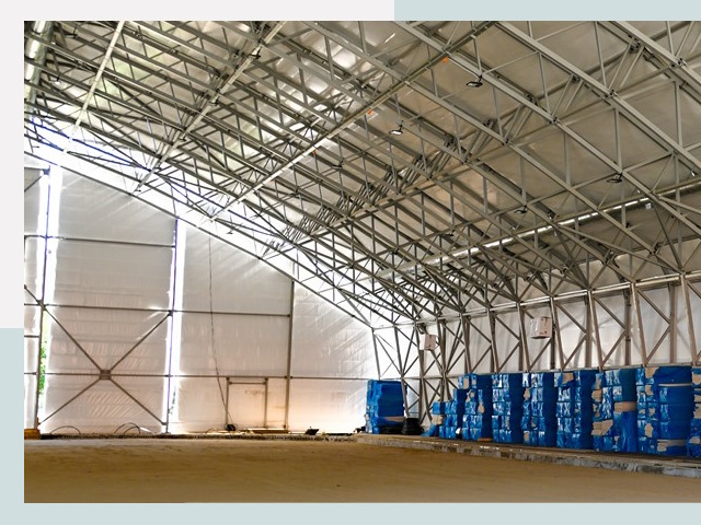 Строительство крытых катков в Пугачеве