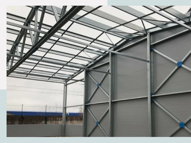 Каркасные ангары от СтальСтрой-Пгч по цене от 610 руб.