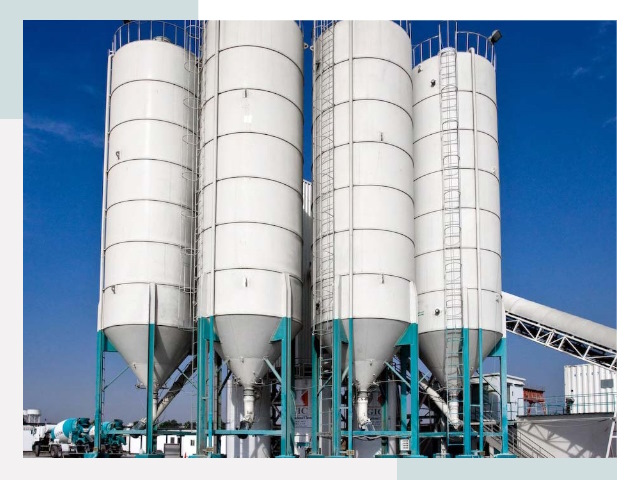 Строительство цементных силосов в Пугачеве
