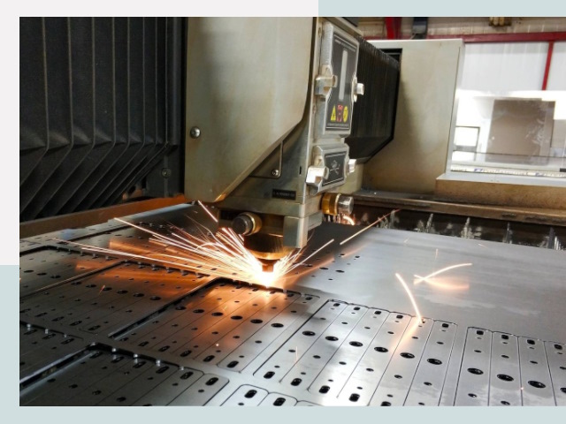 Лазерная резка металла в Пугачеве от 610 руб.